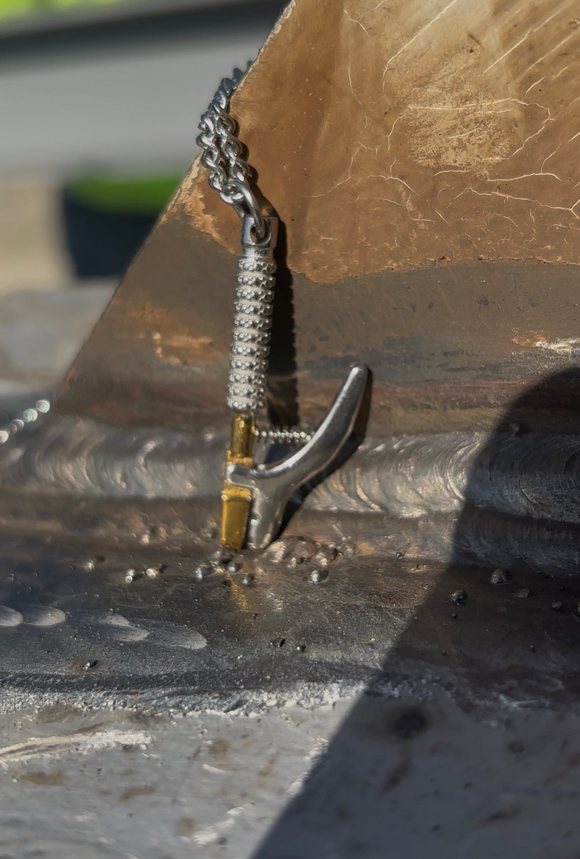 Stinger Pendant Necklace
